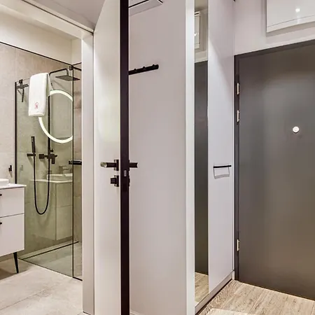 224 Z Basenem, Sauna, Jacuzzi W Cenie - 5d Apartmán *